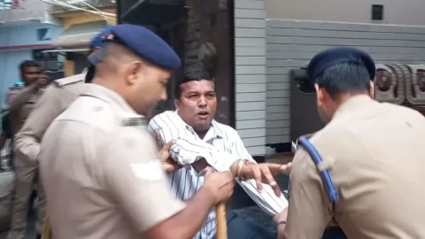 सीएम धामी के हल्द्वानी दौरे से पहले पुलिस का एक्शन, युवा कांग्रेस उपाध्यक्ष और पार्षद नजरबंद