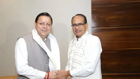 CM धामी ने की शिवराज सिंह चौहान से मुलाकात, उत्तराखंड में सड़कों को मिलेगी रफ्तार