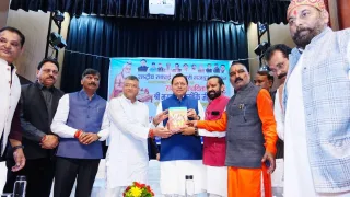 देहरादून में सीएम धामी का ऐलान, सफाई कर्मचारियों का मानदेय जल्द बढ़ेगा