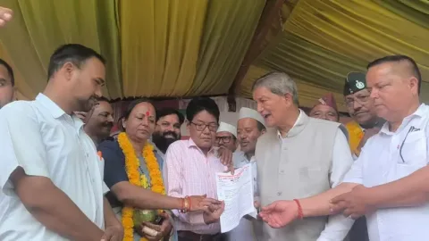 बिंदुखत्ता को राजस्व ग्राम दर्जा: 15 नवंबर को सीएम आवास घेरेंगे हरीश रावत