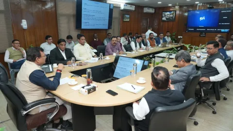 उत्तराखंड में व्यय वित्त समिति की बैठक, 5 बड़ी विकास परियोजनाओं को मिली हरी झंडी