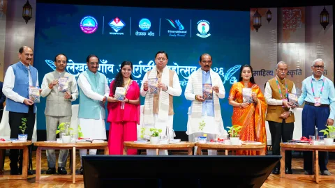 लेखक गाँव अंतरराष्ट्रीय महोत्सव में पहुंचे सीएम धामी, कहा- साहित्य ही समाज का दर्पण