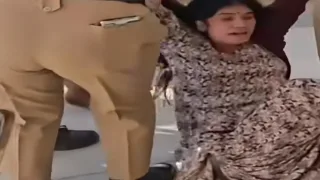 अल्मोड़ा: प्रेमी के पहली पत्नी के पास लौटने पर भड़की प्रेमिका, पेड़ पर चढ़कर दी आत्महत्या की