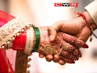 newly married couple 100380084