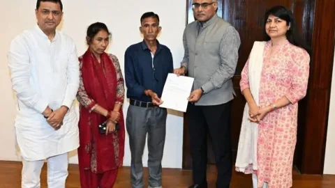 अंकिता भंडारी हत्याकांड: दिल्ली में सीबीआई जांच की मांग को लेकर सीबीआई अधिकारियों से मिले माता-पिता, न्याय की गुहार
